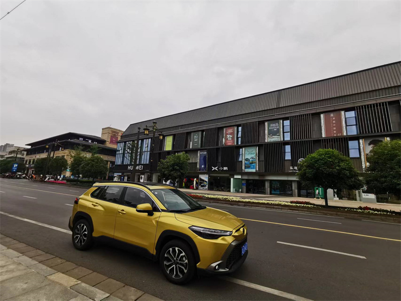 ��������ѡSUV������ ����ƽ���ֶ���ʮ��