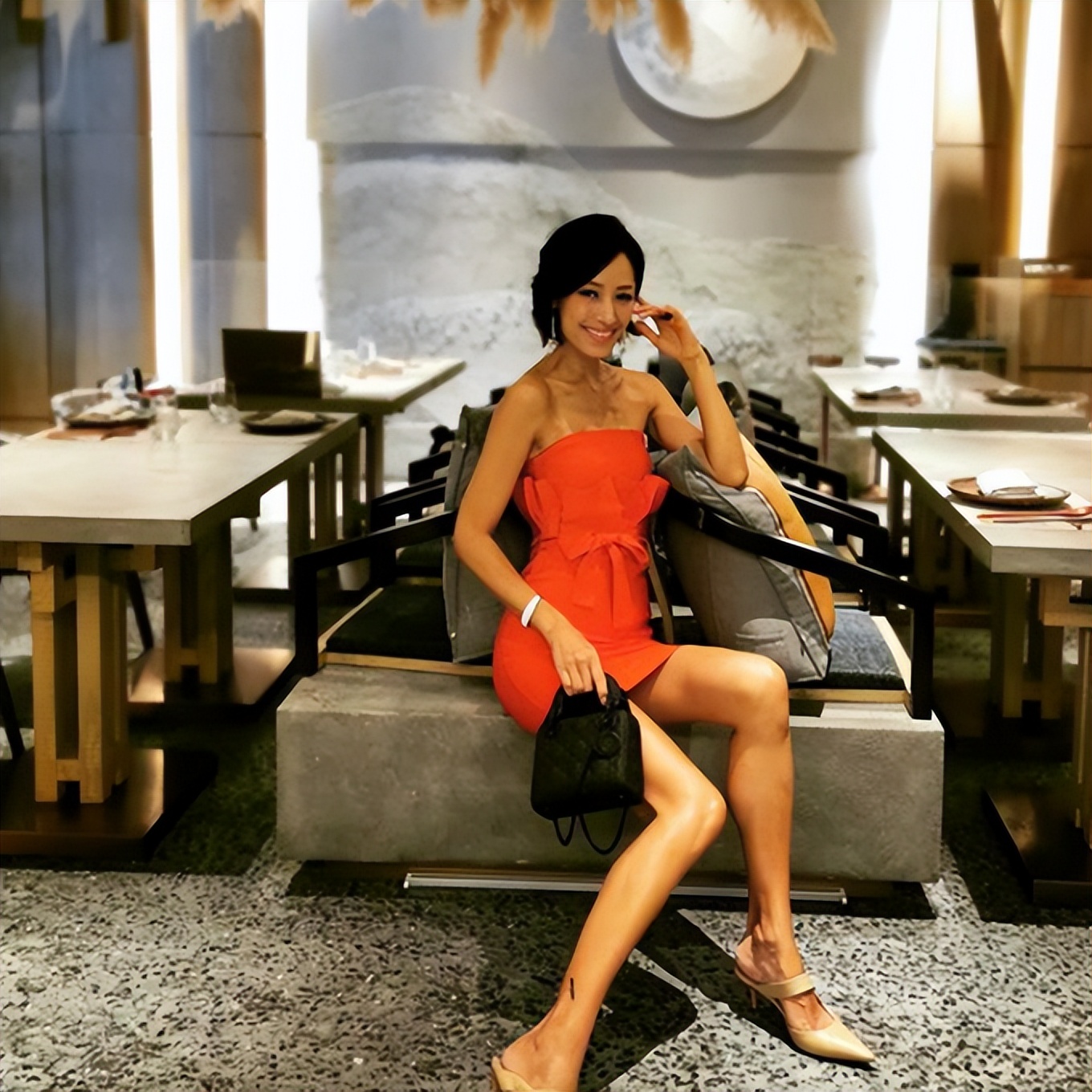 知名歌手李蕙敏近况！52岁冻龄有术，无法生育领养孤儿圆当妈梦