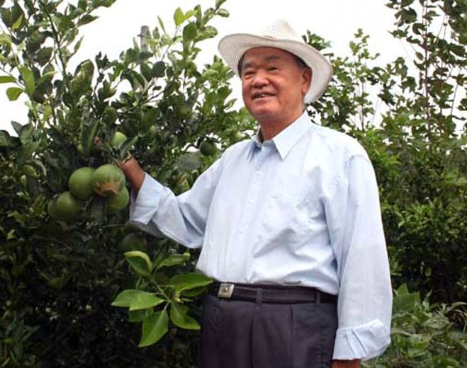 他只是小学文凭，建国后从基层做到湖南省委书记，晚年回农村养老