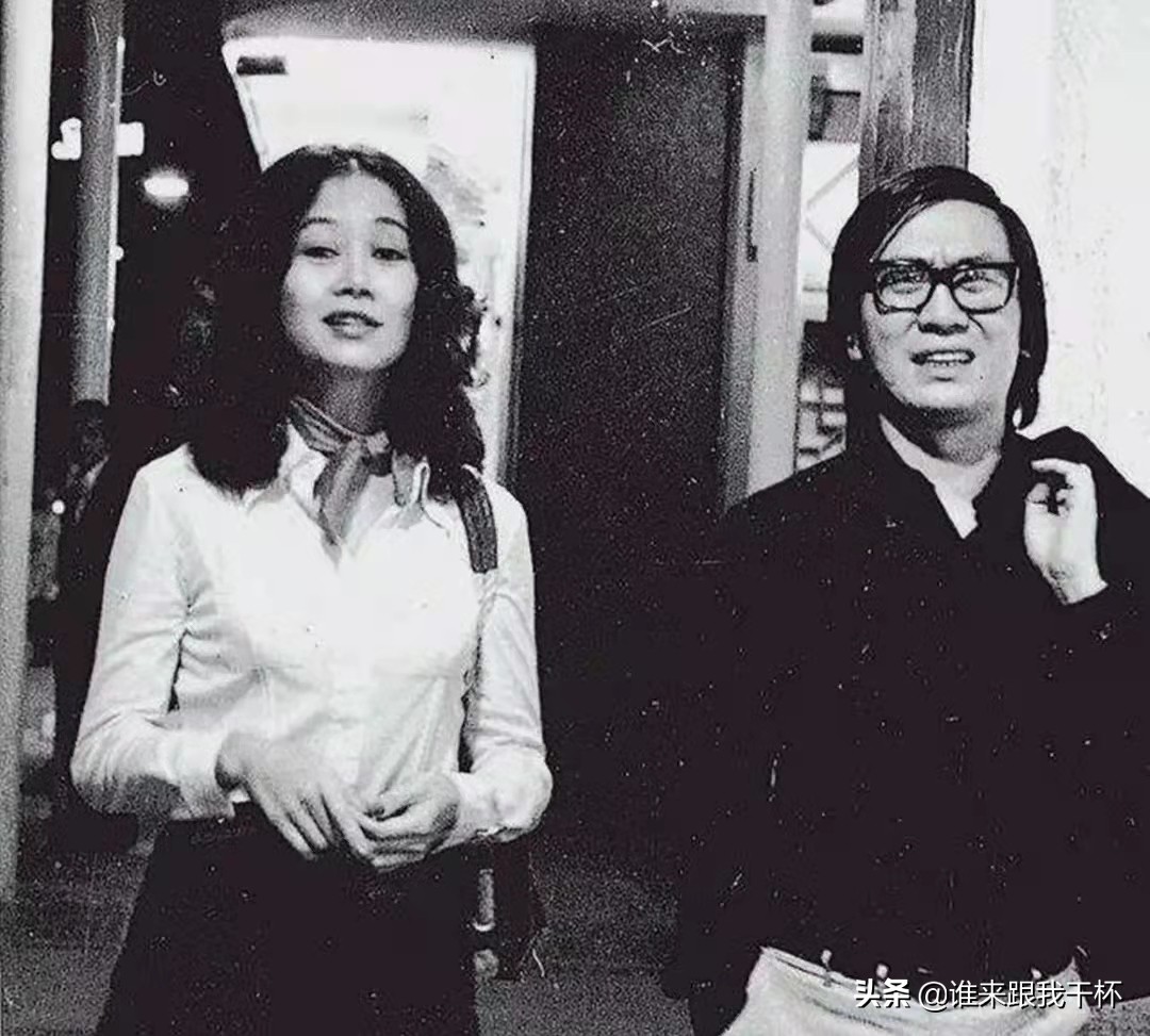 香江三大才子最后一次同框，齐聚三藩市倪匡家中，黄霑至死是少年