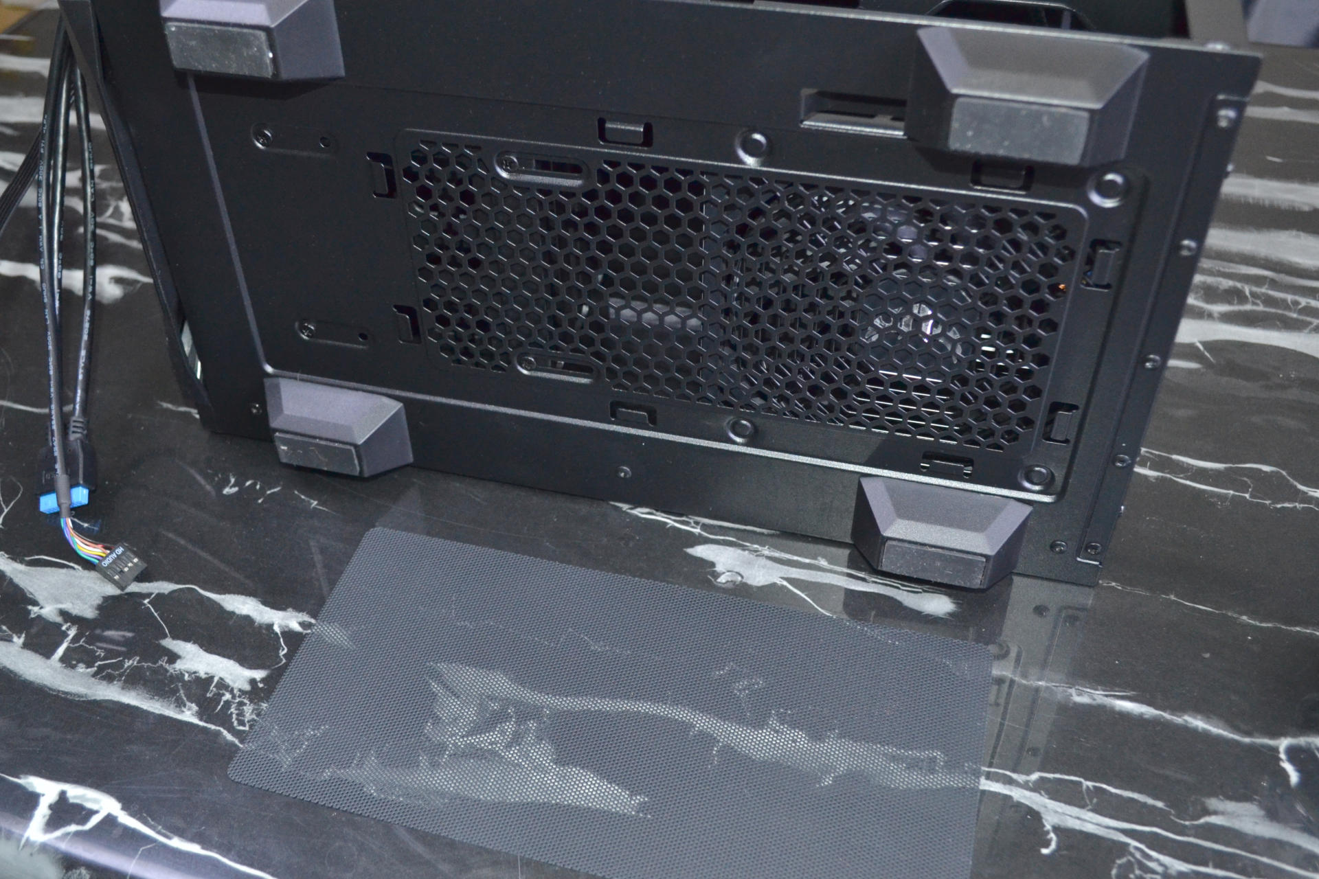 虎年桌面升级日记：华硕ASUS TUF GT301火枪手中塔机箱