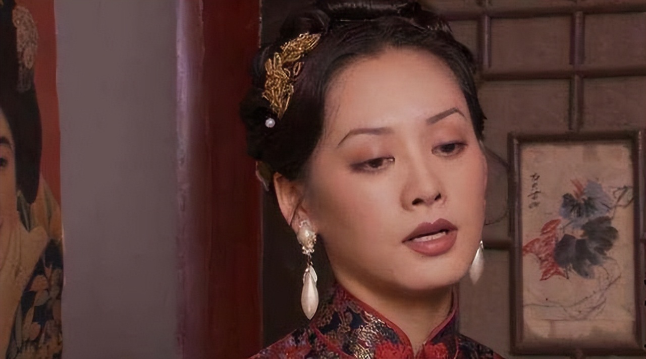 《大宅门》21年，10位演员境况差距巨大，女2号没落，女9号成顶流