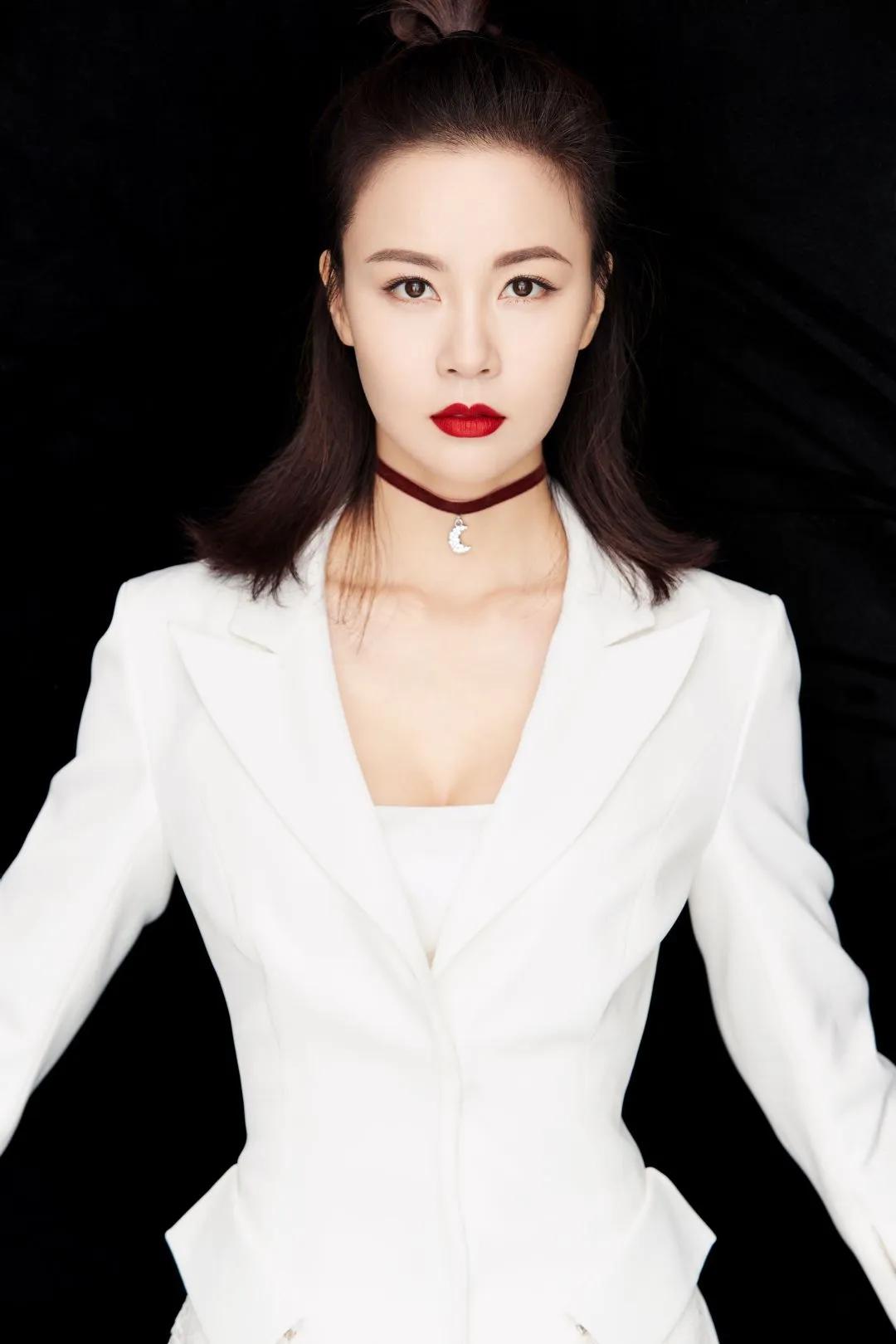 徐熙颜(徐熙颜——写真集)