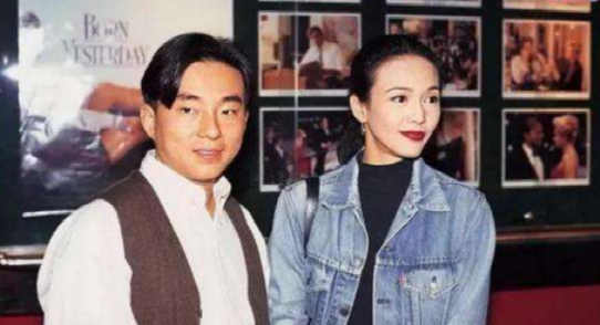 “畸形脸、电风扇脸”，10位整容过度的女星，有人直接命丧手术台