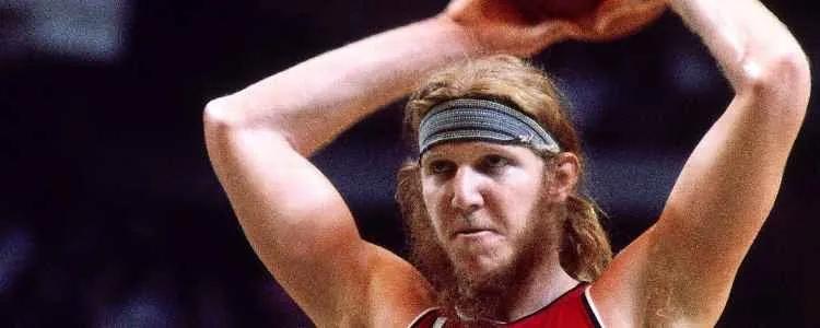 nba都有哪些传奇人物(NBA75周年：76位篮球传奇人物排名)