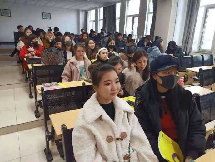 教育部传来喜讯，部分师范生可免试认定教资，同时还有一个新消息