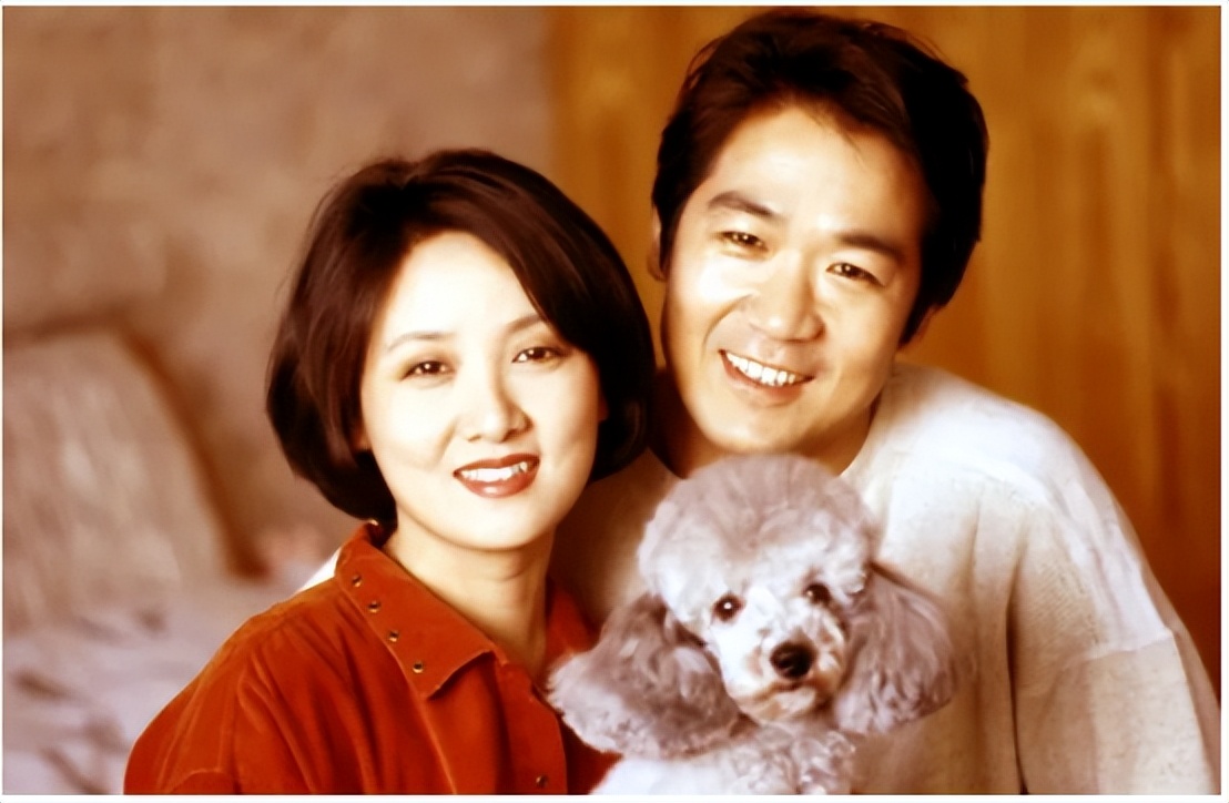 张国立为什么要离开罗秀春，转而对宜妃邓婕钟爱一生？