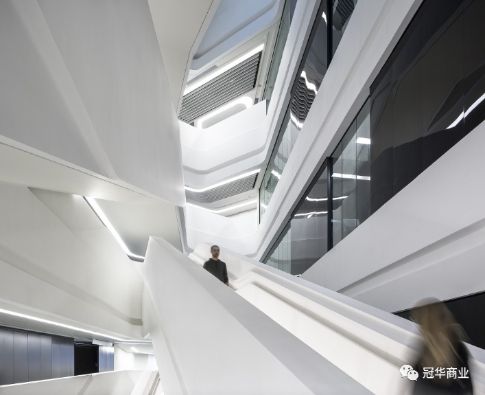 「冠华商业 · 建筑大观系列」香港理工大学 · 赛马会创新楼