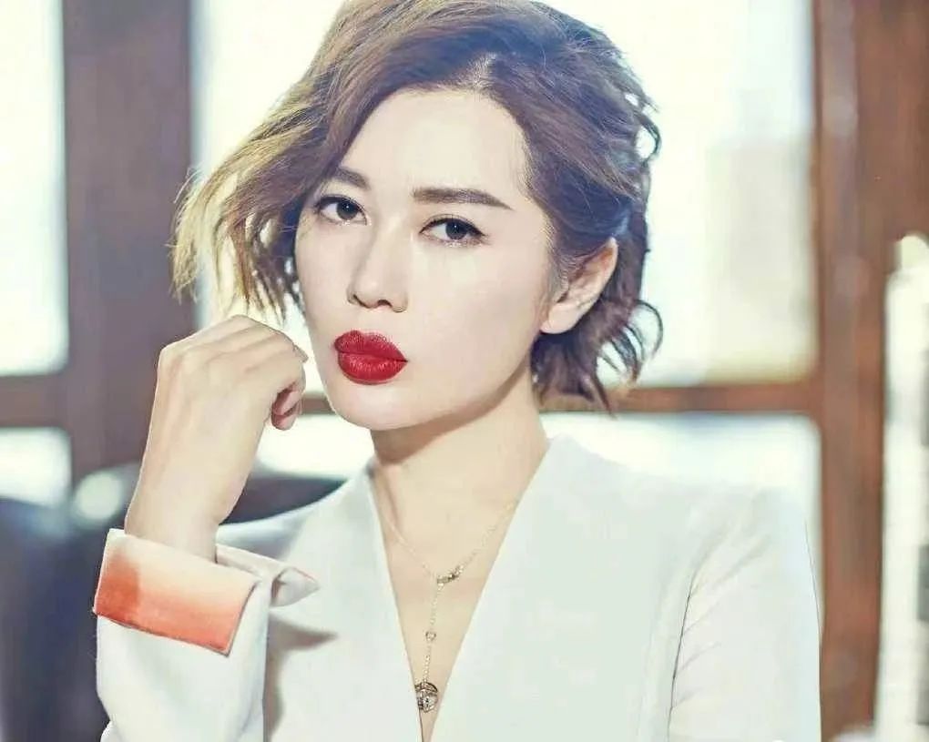 03,舒淇不同于余男,舒淇的性感,是全方位的,且是直白的.