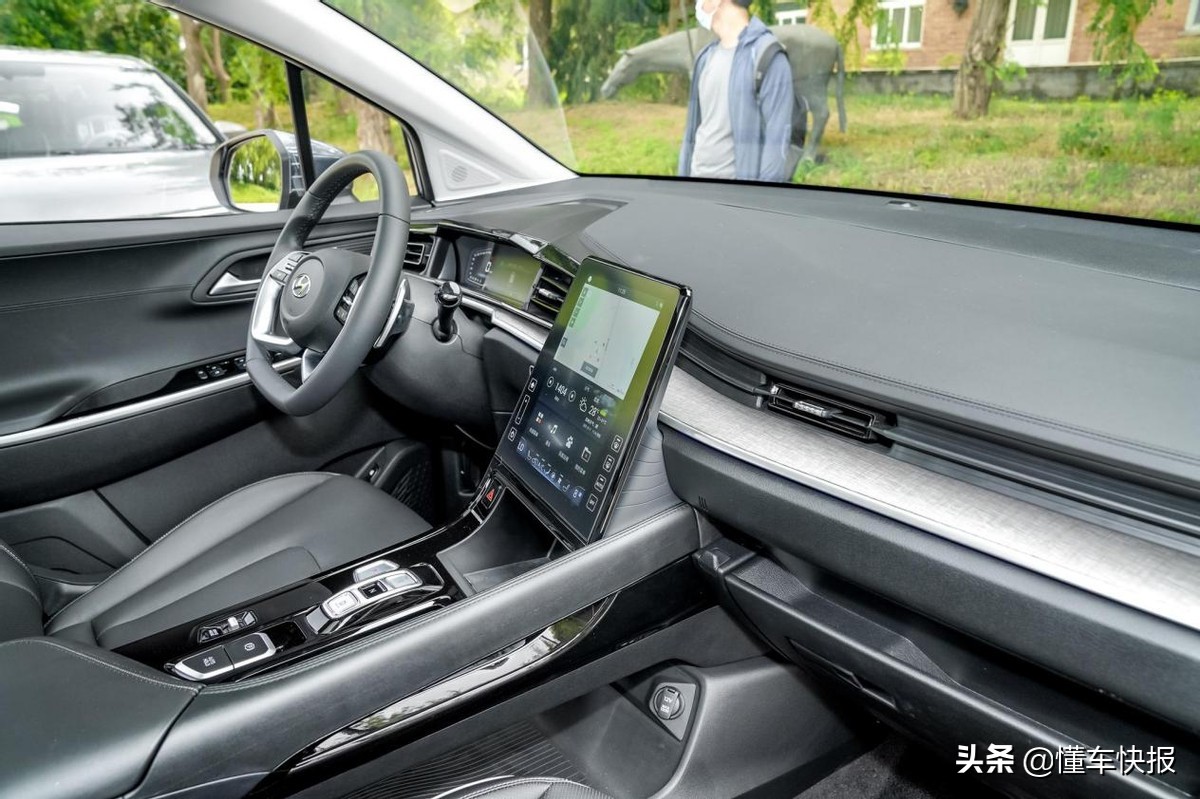 中日韩系家用MPV，奥德赛、库斯途、传祺M8表现如何？