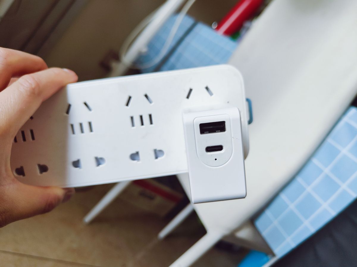 一个抵三个，倍思GaN3 Pro 65W氮化镓充电器，有点炫