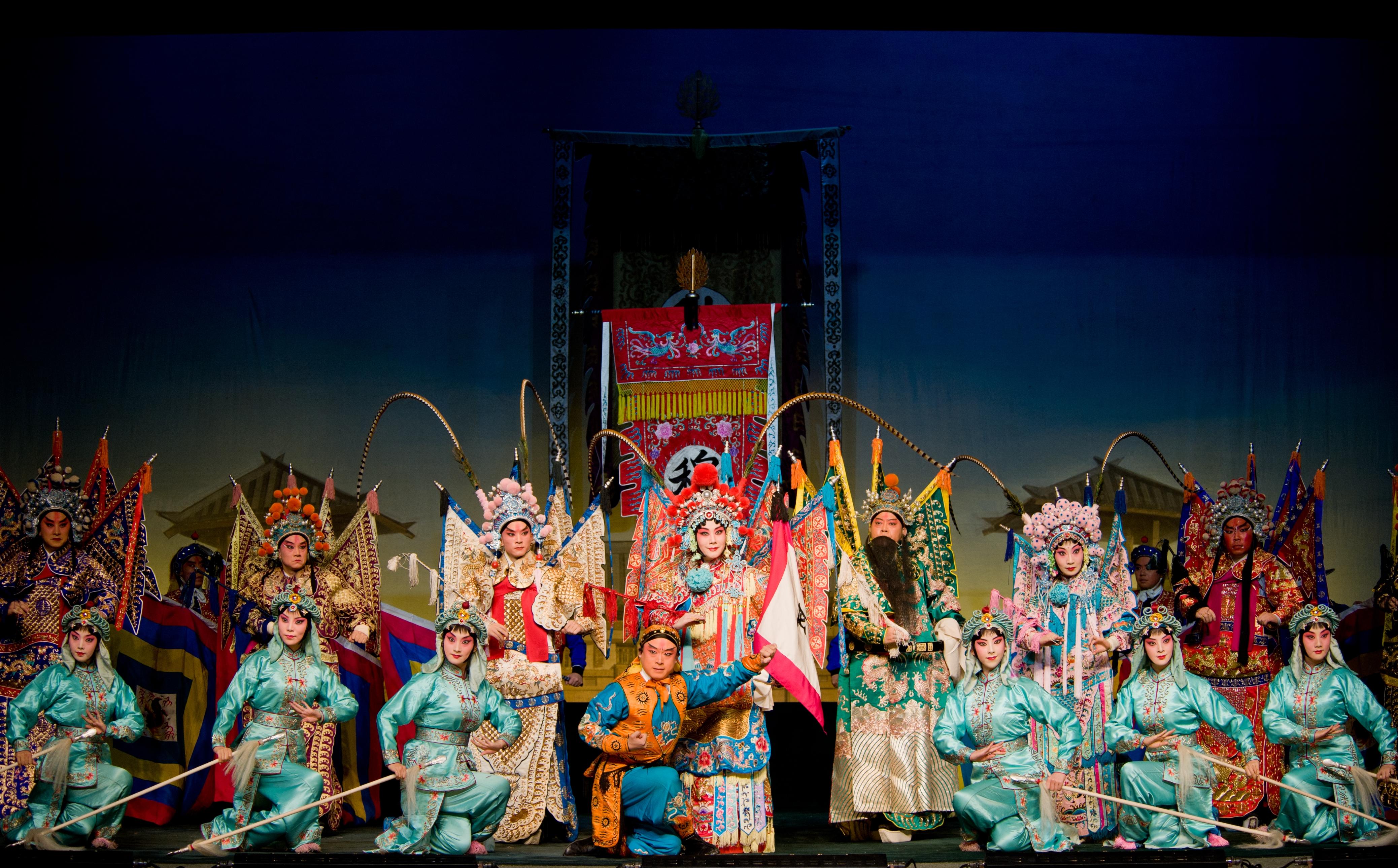 京剧,中国戏曲三鼎甲(京剧,豫剧,越剧)榜首,中国五大戏曲剧种(京剧