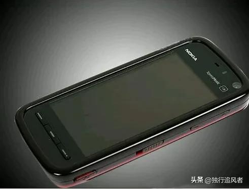 手机百花齐放的年代,盘点摩托罗拉和诺基亚曾引领时尚的惊艳之作