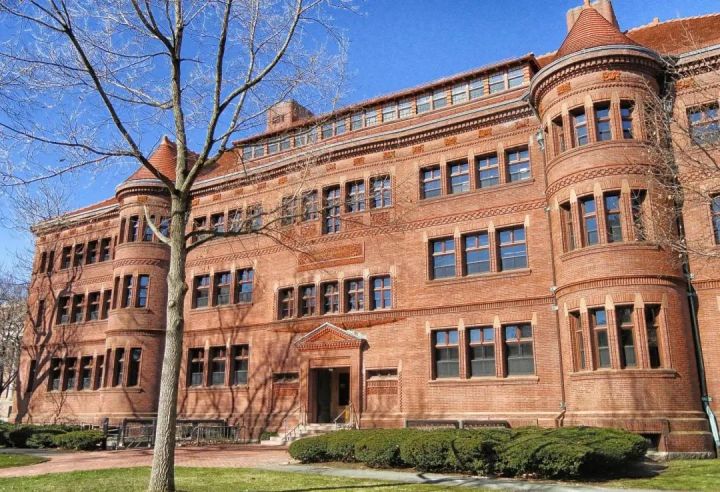 gre考试（大学主流的标准化考试）