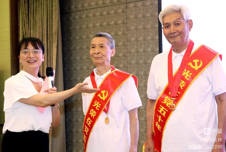 韶山过政治生日 作者：徐左林