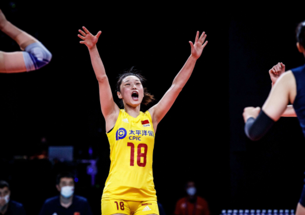 王梦洁和安家杰的关系爆光（王梦洁首次回应“网暴”，亲承不会自暴自弃，曾被称安家杰关系户）