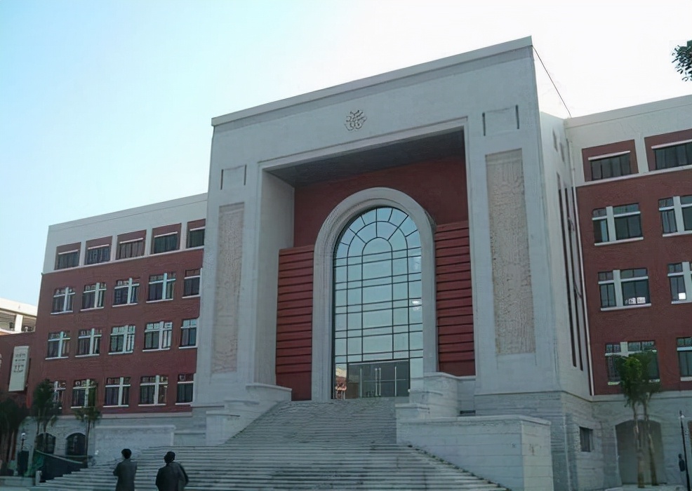 福建高中学校排名发布，福州一中荣获状元，厦门一中成最大黑马