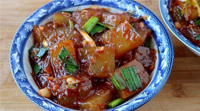 红薯粉怎么做凉粉步骤（9个步骤学正宗的红薯凉粉做法）