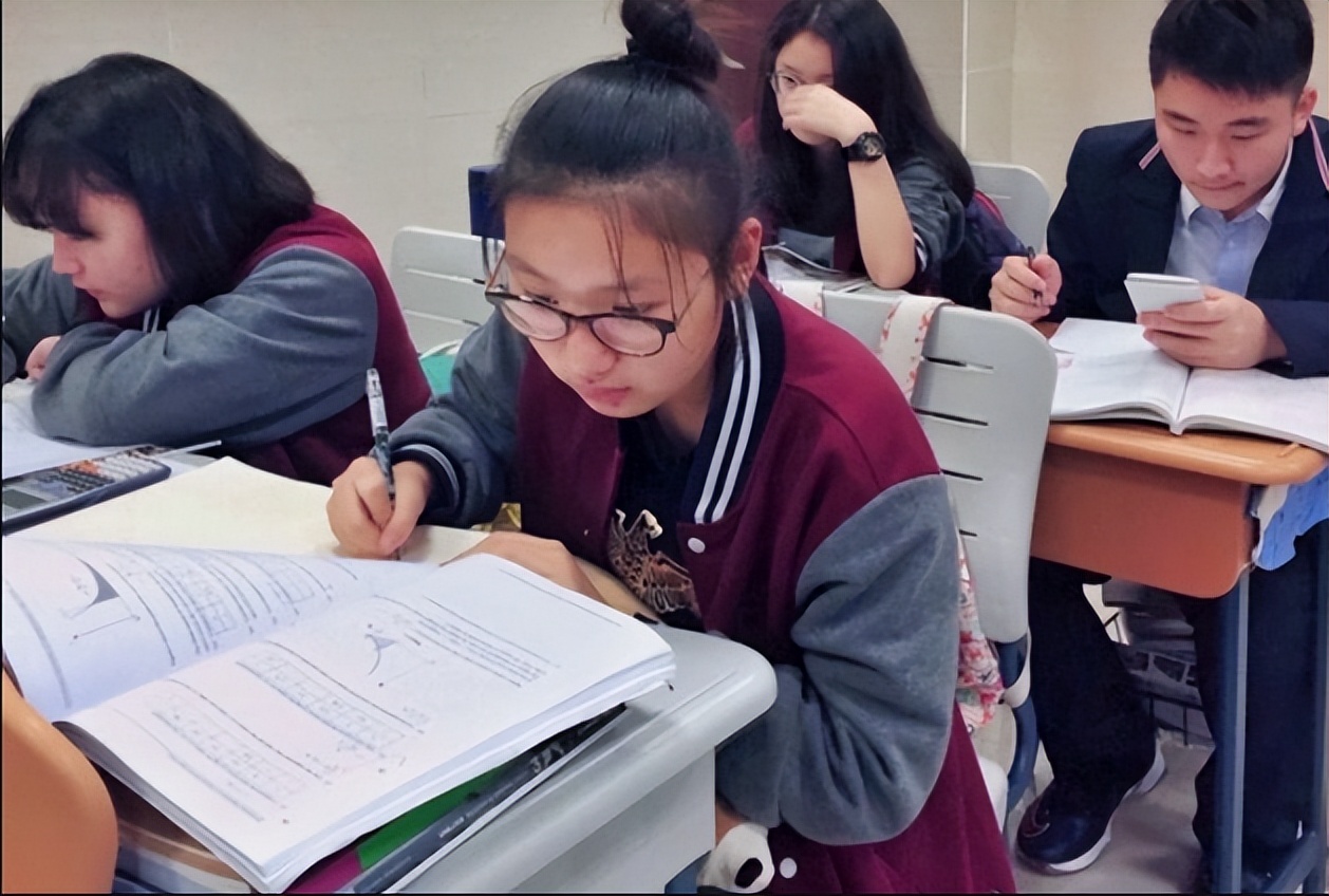 考上985很了不起吗？资深班主任告诉你，现实真的很扎心