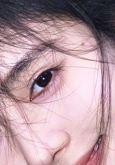 继白开水妆之后，鞠婧祎又有新的半永久造型了？