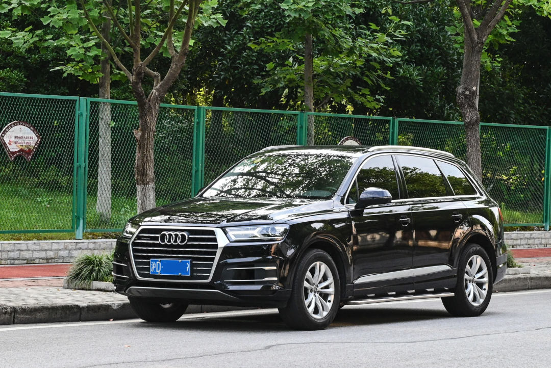 奥迪派克峰价格(四十万享二手奥迪q7,3.0t大机增,处处旗舰实力)