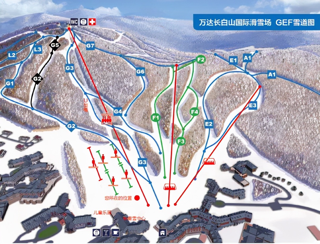 国内的滑雪场雪道大致分为三个等级,初级,中级,高级,对应三种颜色.