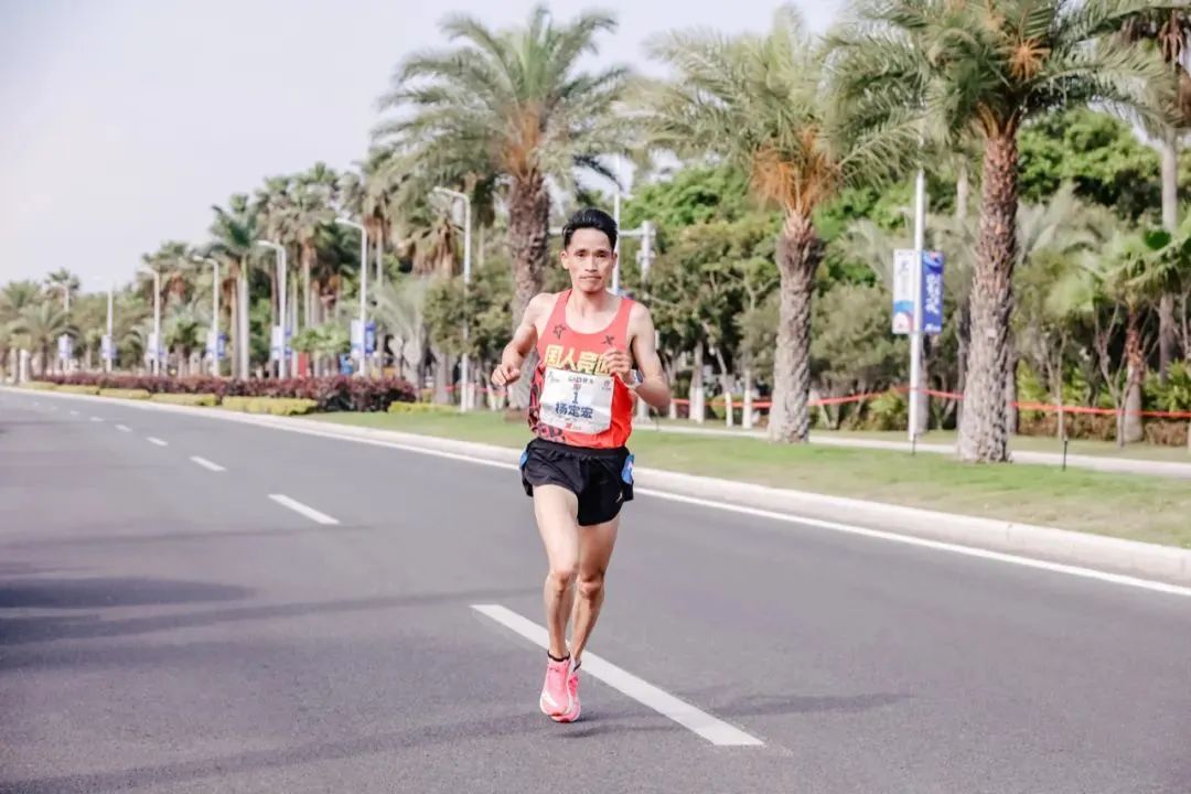 35岁的2:12:12！杨定宏的新PB