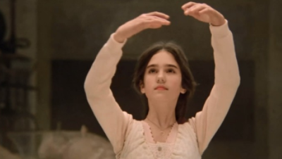 6位国宝级女星：从“黑寡妇”到“地球球花”，个个美到观众心碎