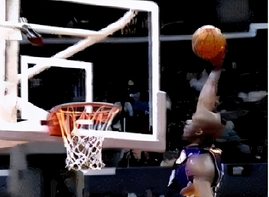 nba的球员腿为什么这么细（奥尼尔真的是“天赋怪”，能把矿泉水“变”口服液 小腿细如少女）