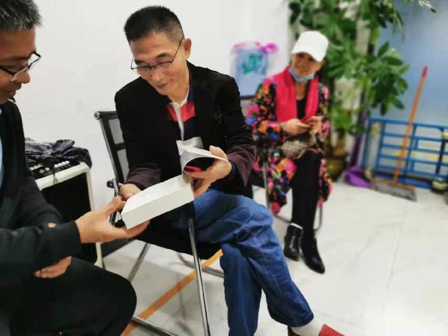 人物专访丨王巧林：十年辛苦不寻常，奋笔疾书诞巨著