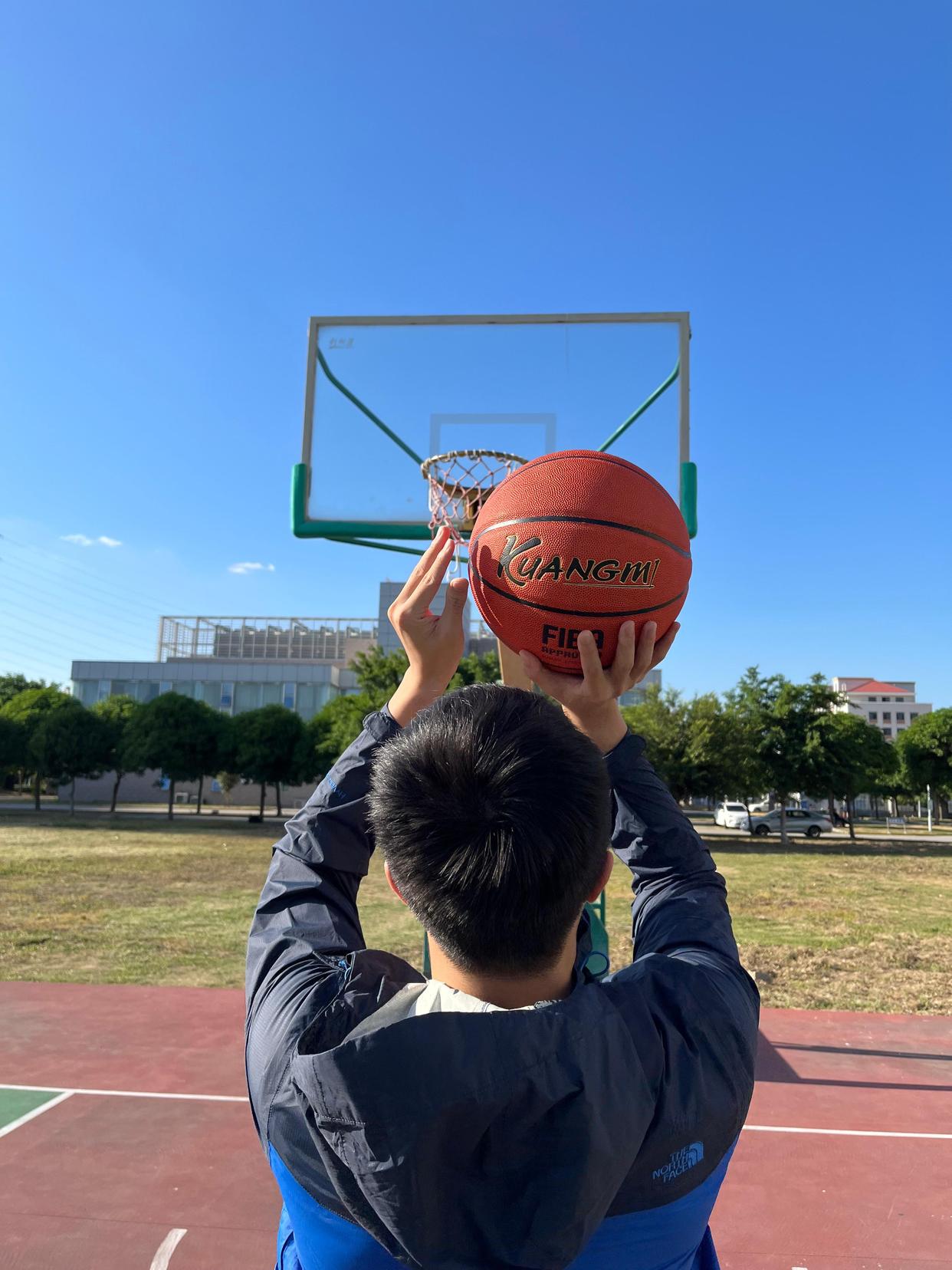 哪家籃球質量好（小夸一下咱們的國產籃球）