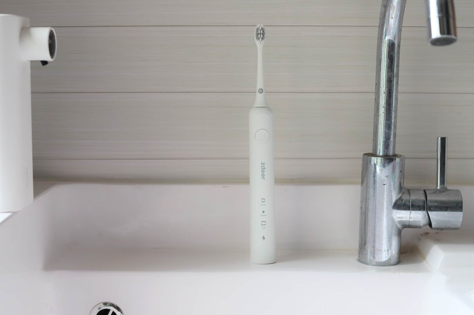 左点电动牙刷使用体验：去掉多余模式，电动牙刷就该这么简单