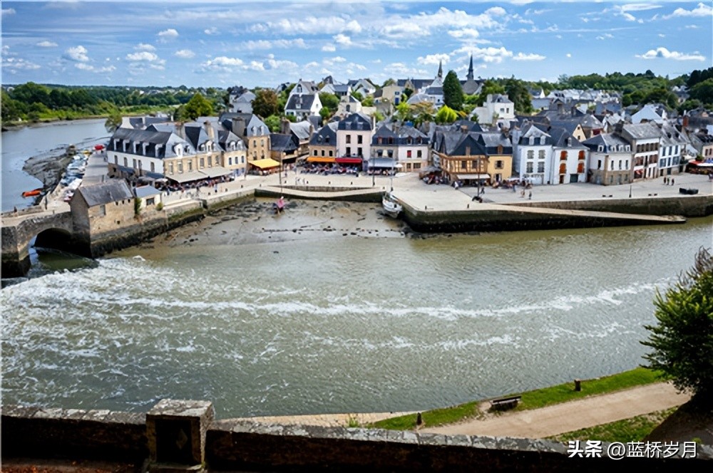 法甲指的是什么（足球岂止大都会！全城不足十万人，这些球队却站在了五大联赛）