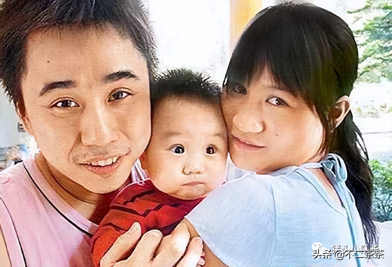 父亲啃他，他啃儿子，这个家族从未逃离童星魔咒