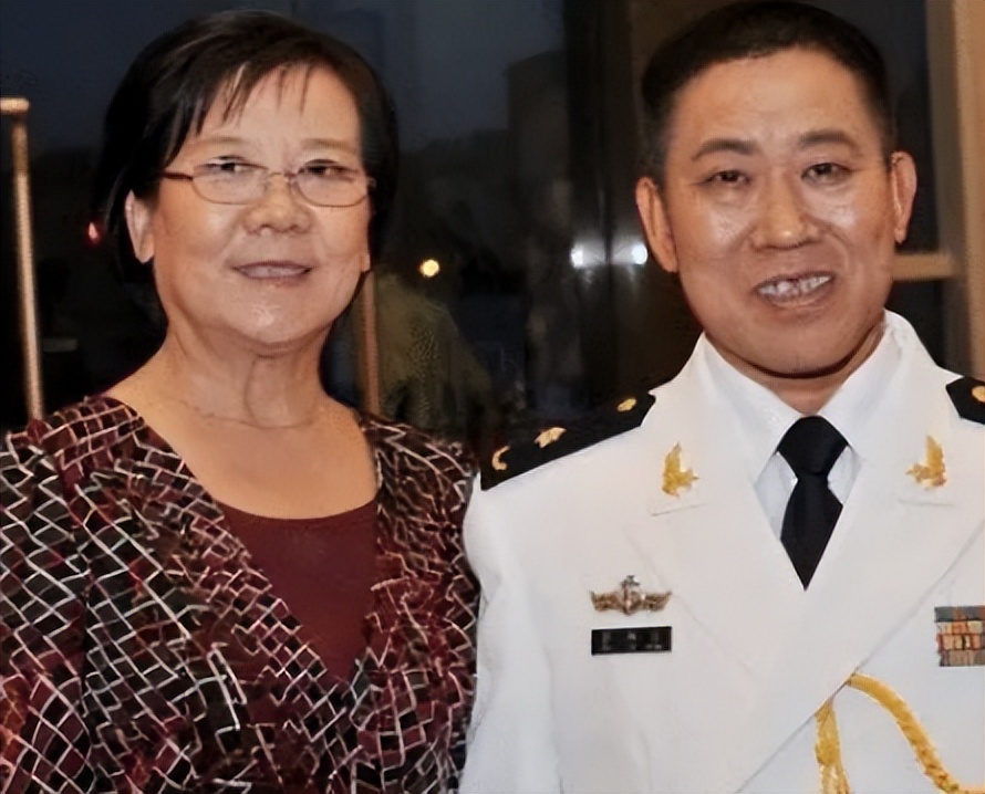 冯小刚遭人陷害，蔡国庆立过3次三等功，军旅男星为何如此优秀？