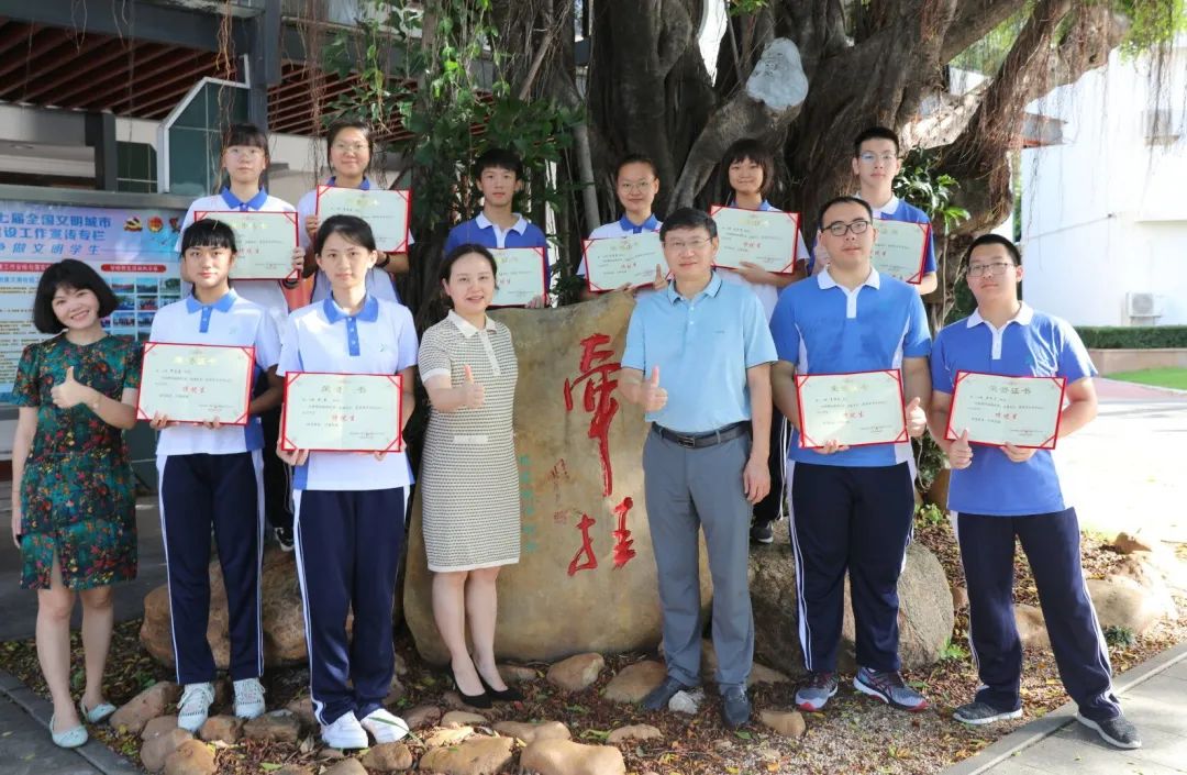 2017深圳育才中学高考喜报(育才小学招生简章2017)-爱妻自媒体