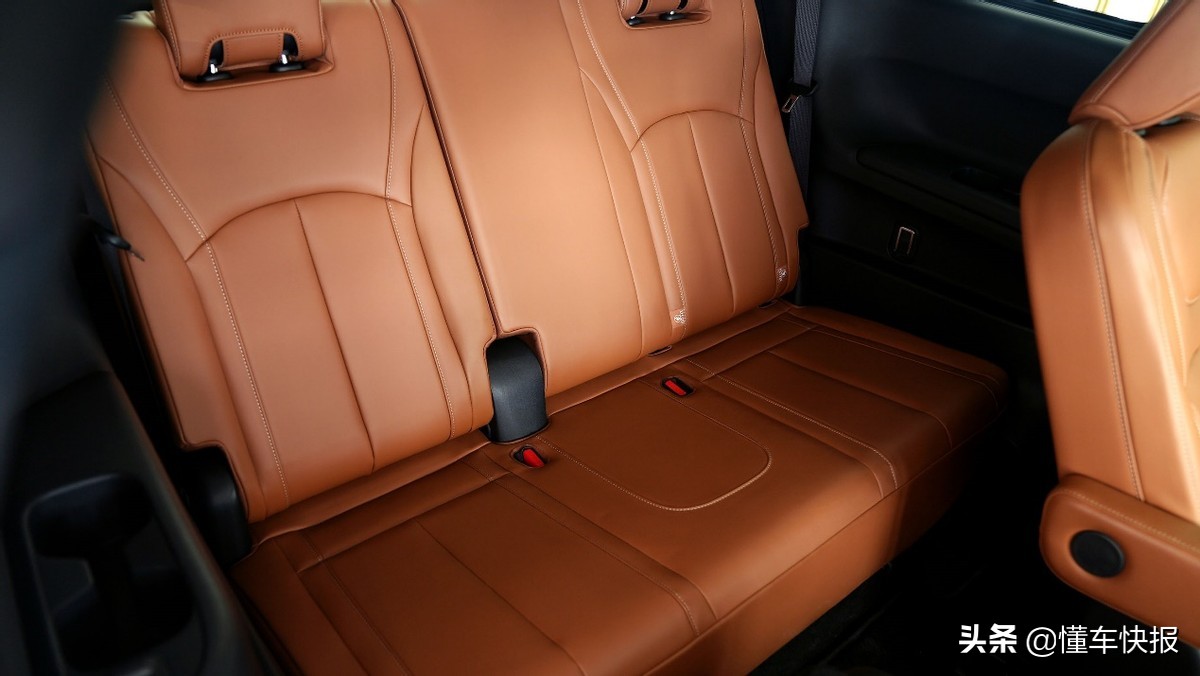 现代东方豪华，售价39.98万元起，一代英菲尼迪QX60实拍解析