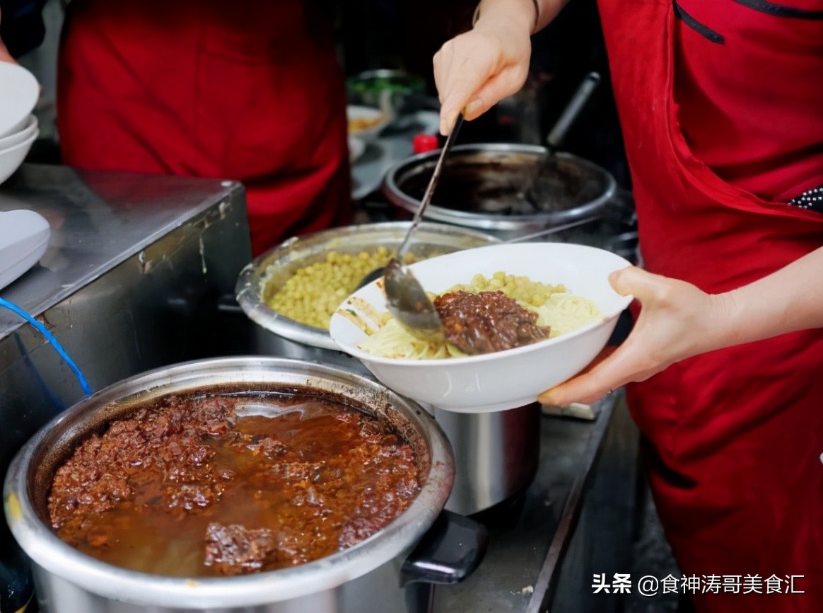 重庆名小吃有哪些（重庆10大特色美食小吃推荐）
