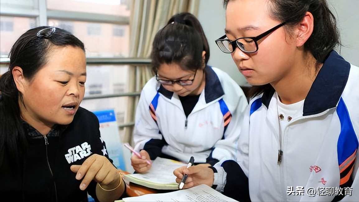 如何上好数学复习课(怎样提高数学课堂教学效率？名校长：抓好课堂教学核心环节是关键)