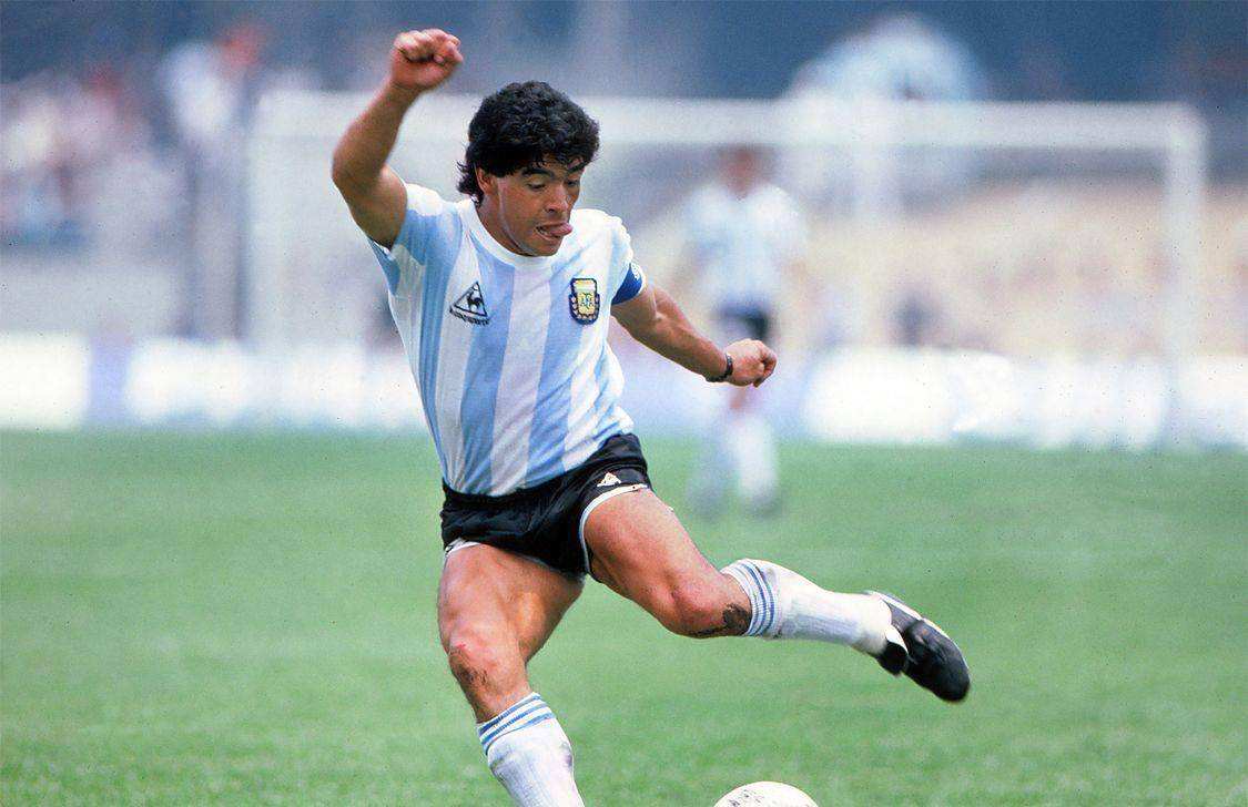 梅西和马拉多纳比究竟差在哪里（梅西若夺冠，能否超越马拉多纳？答案不止在球场）