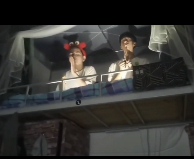 大学“阴间宿舍”走红，走廊看起来就很闪灵，学生直言不敢睡觉