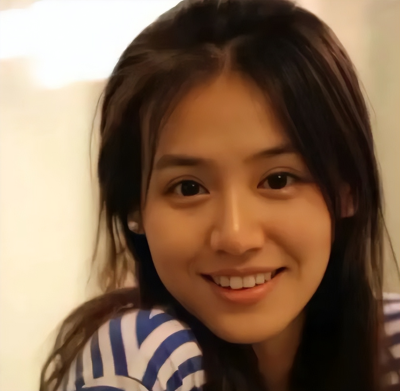 初见又美又灵又干净，走红后却像变个人，这6位女星的脸，好可惜