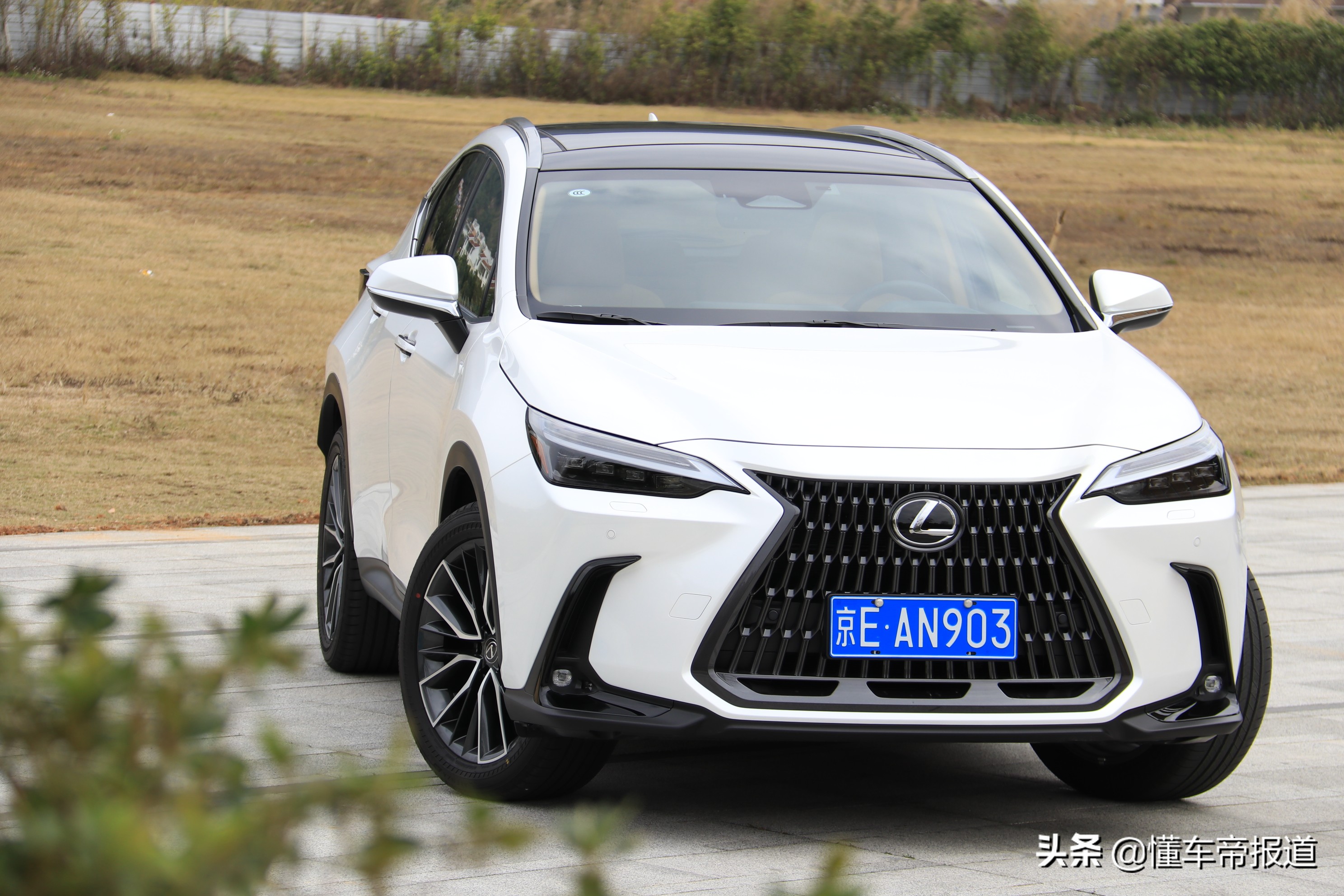 新车｜比奔驰柔顺，底盘质感不输奥迪！雷克萨斯NX 350h你得这么玩