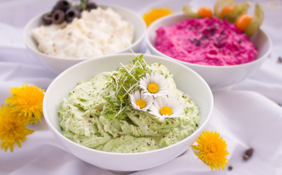 去香港留学，读研究生，一年的留学费用要多少？