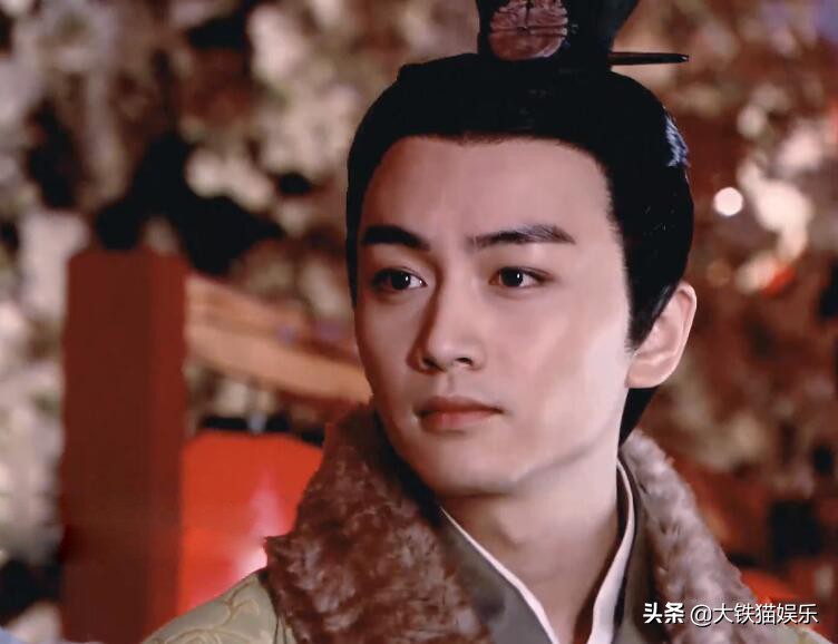 气质不行就别穿貂了，10位古装美男告诉你啥叫貂皮上身，贵气逼人