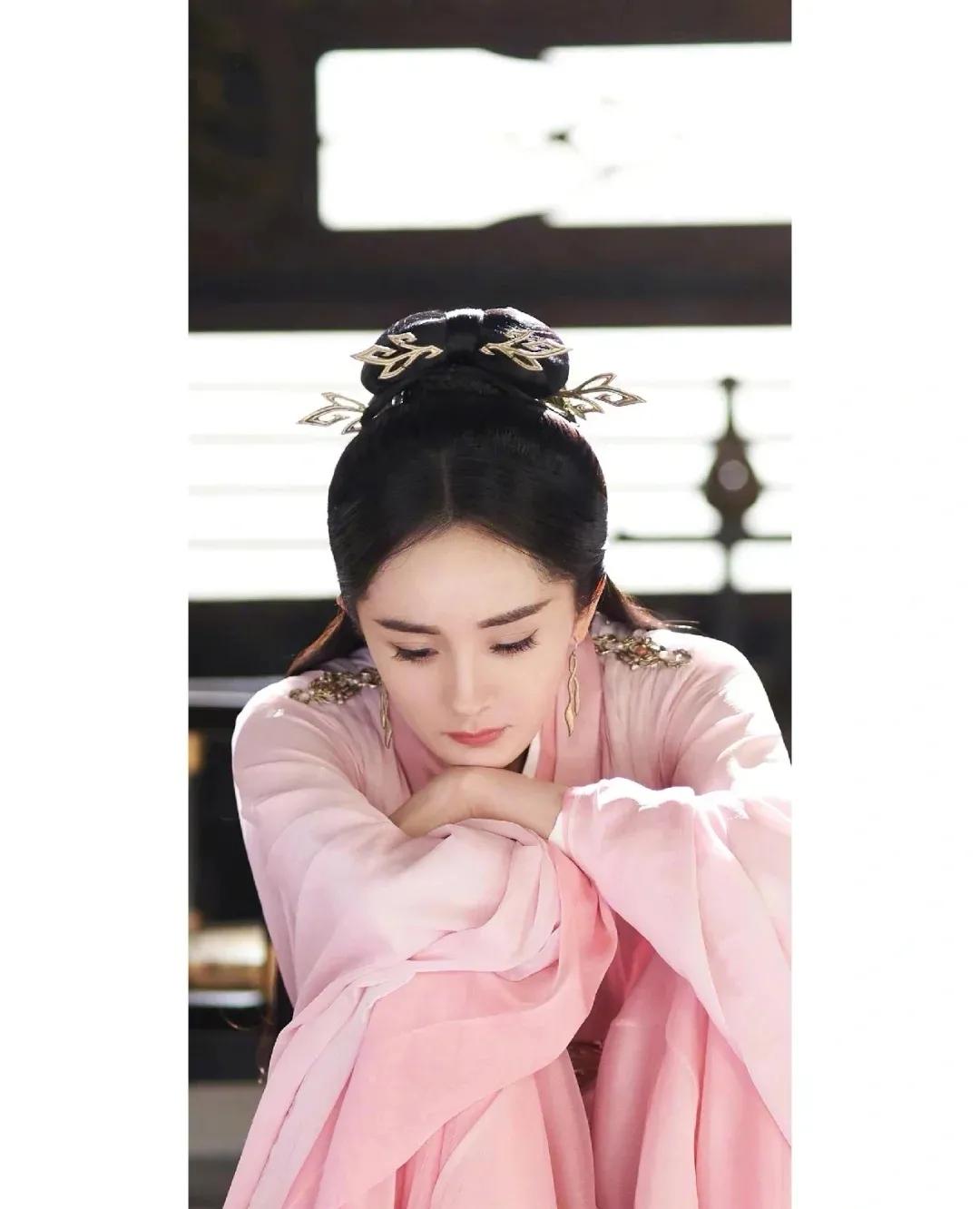 杨幂古装扮相太惊艳了