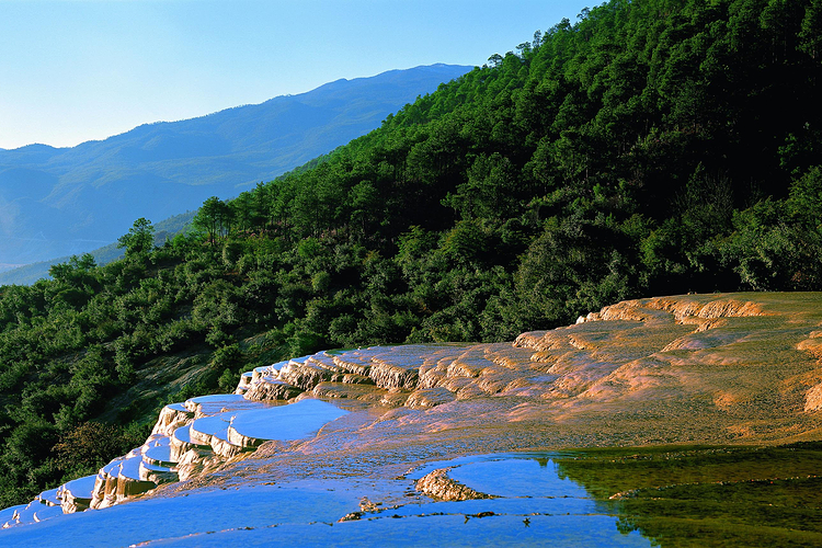 香格里拉十大旅游景点(香格里拉必去5大景点——还不快收藏)