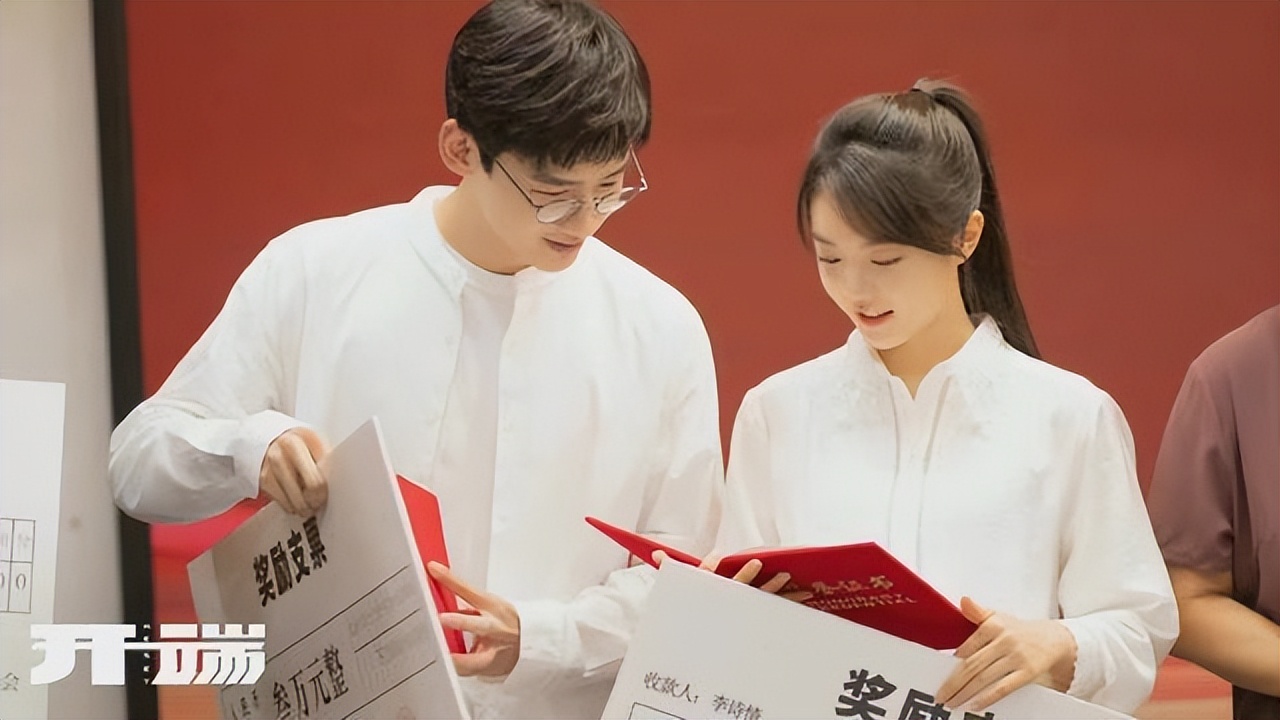 穿“白衬衫”的10位男星，个个“白衣胜雪”，气质干净