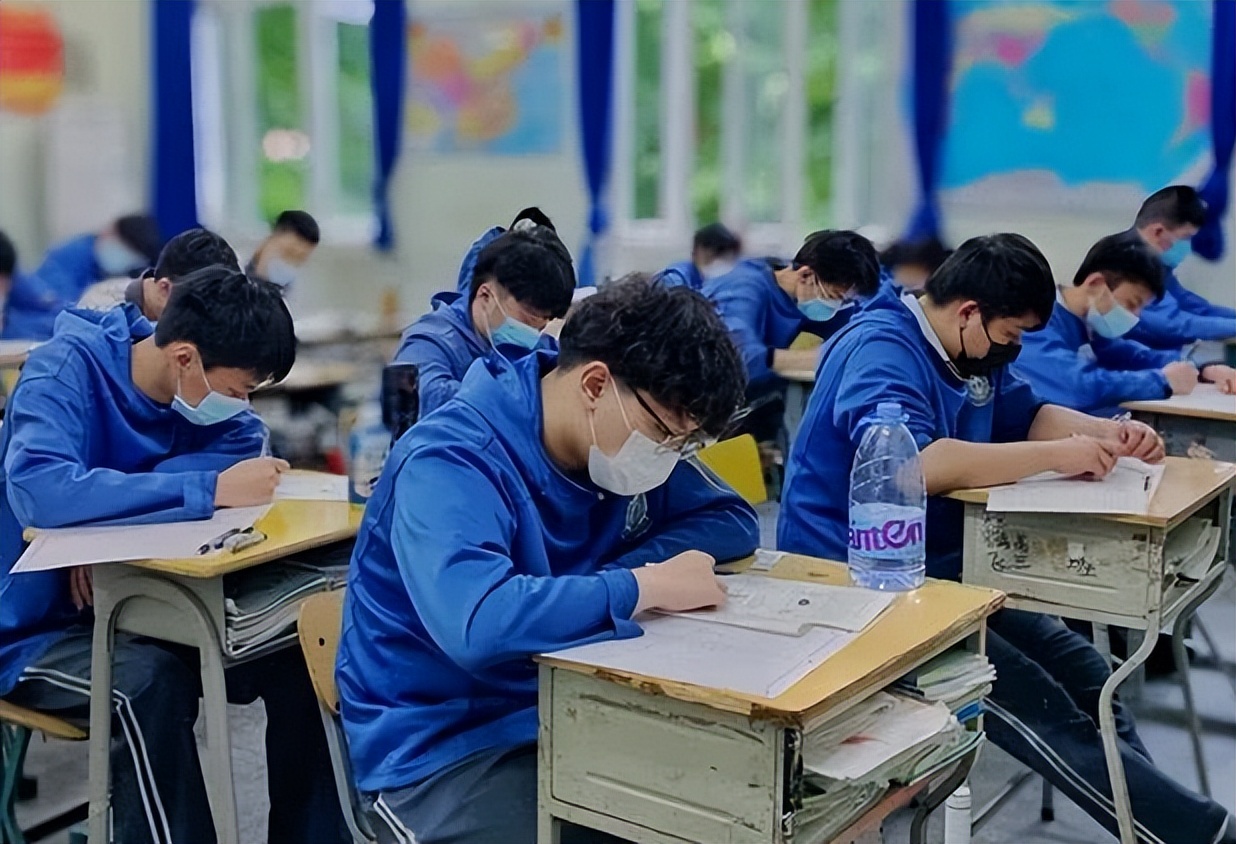 高考的成绩和模拟考试成绩，大概会相差多少分？985学霸给出答案