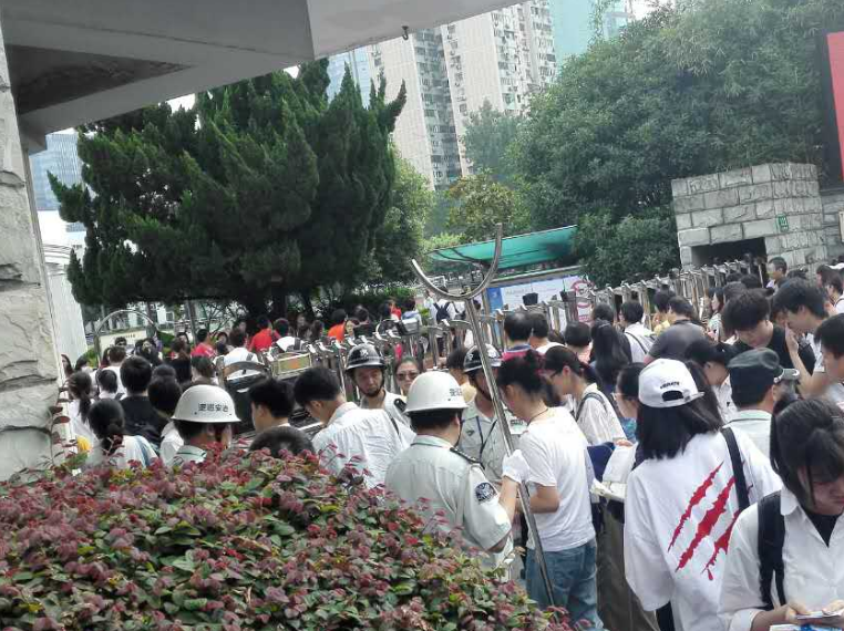 上海“中高考延期”原因被曝光，不光是因为疫情，还有2方面原因